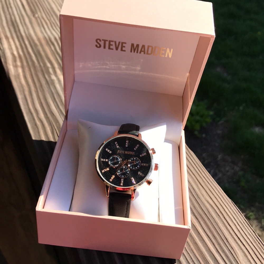 Steve Madden Black watch